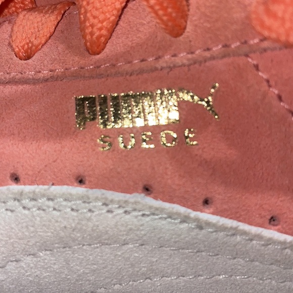 Peachy colored suede PUMA sneakers sz 8.5 - Picture 6 of 7